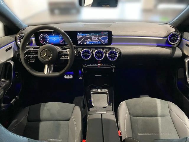 Mercedes-Benz CLA 200 AMG Line Shooting Brake