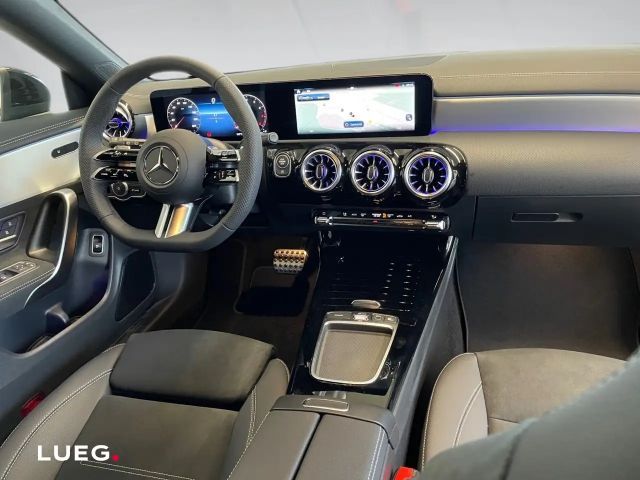 Mercedes-Benz CLA 180 AMG Line Shooting Brake