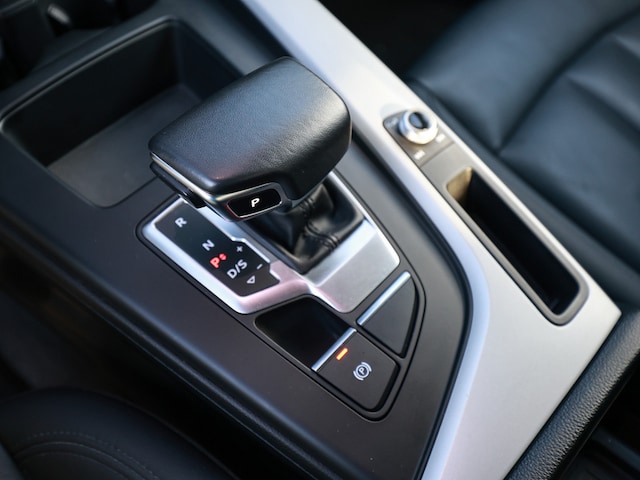 Audi A4 35 TFSI Avant S-Tronic