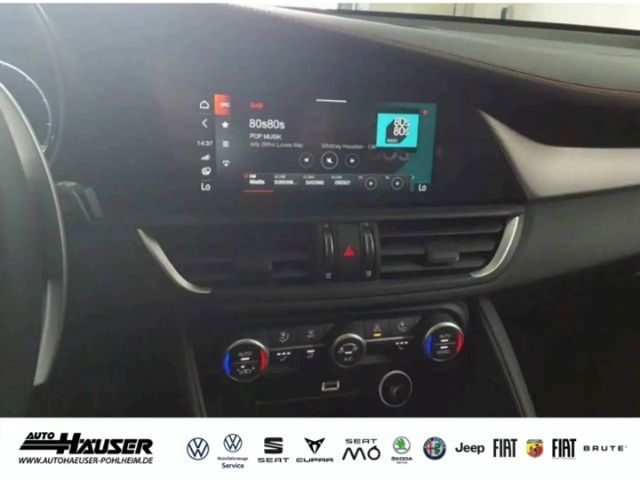 Alfa Romeo Giulia Q4 Turbo