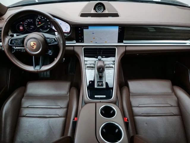 Porsche Panamera 4 E-Hybrid