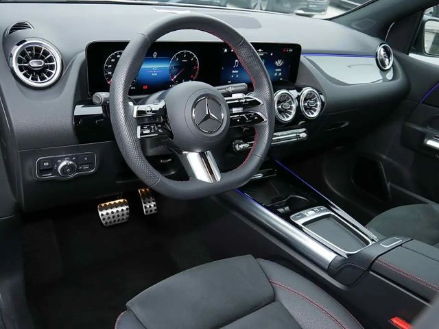 Mercedes-Benz B 220 AMG Line B 220 d