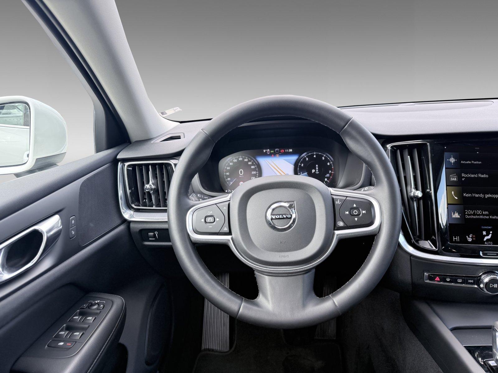 Volvo V60 Momentum