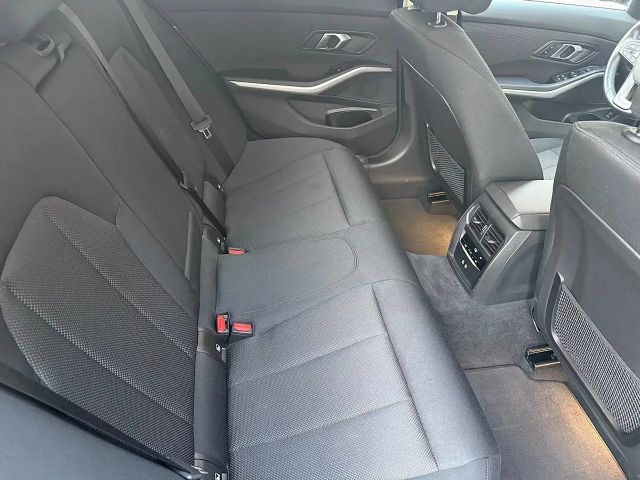 BMW 320 320d Touring xDrive