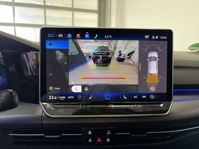 Volkswagen Golf 1.5 eTSI DSG