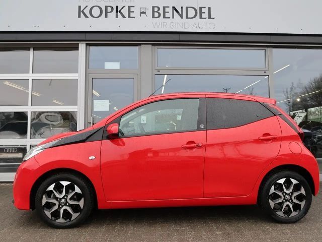 Toyota Aygo X Hatchback Play Team D