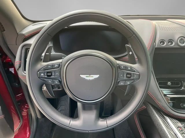 Aston Martin DBX 707