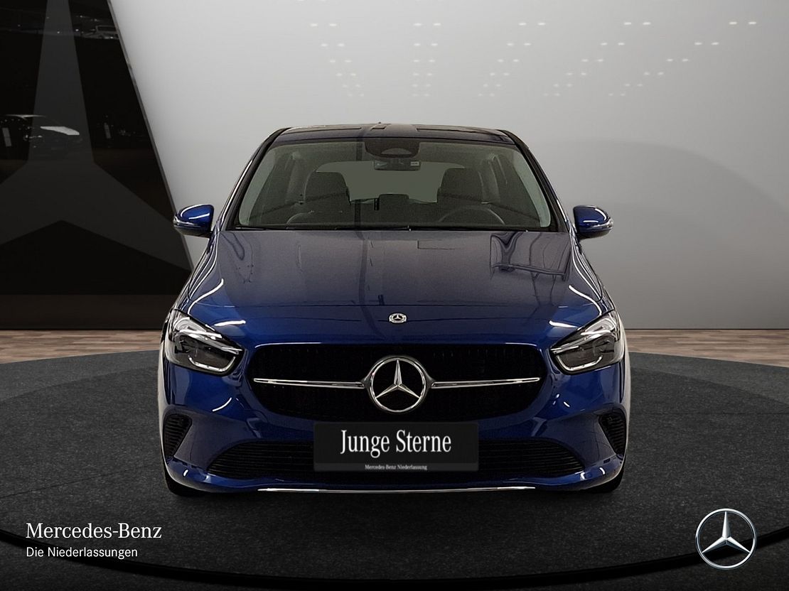 Mercedes-Benz B 200 Sedan