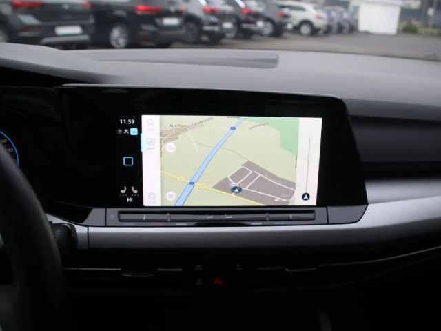 Volkswagen Golf Life Variant