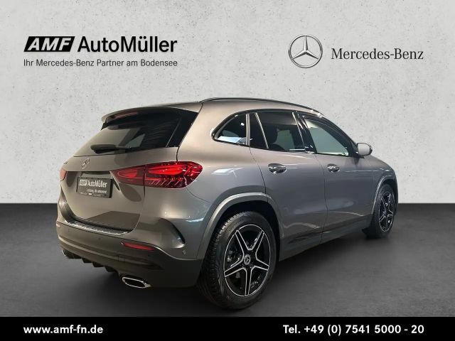 Mercedes-Benz GLA 180 AMG Line