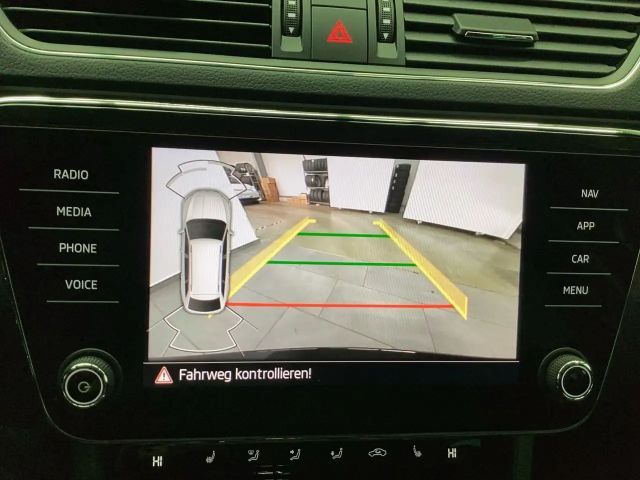 Skoda Superb 2.0 TDI Combi Style Style