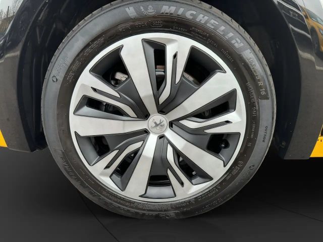 Peugeot E-208 Active Pack