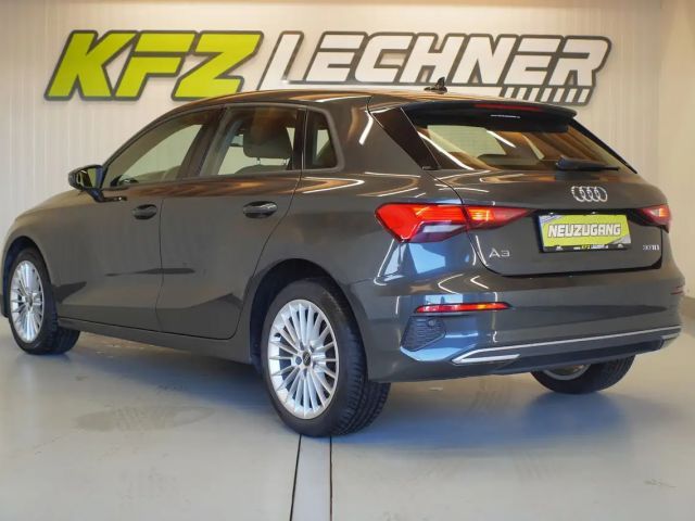 Audi A3 30 TDI Sedan