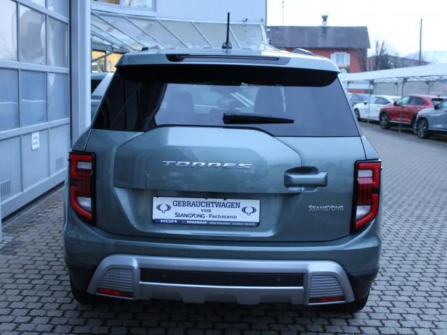 SsangYong Torres 2WD Forest Edition