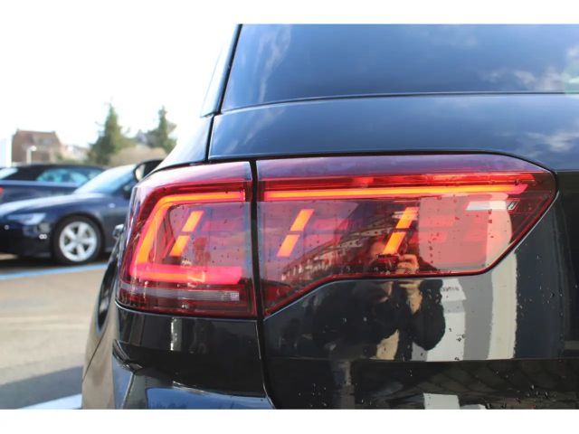 Volkswagen T-Roc IQ.Drive R-Line