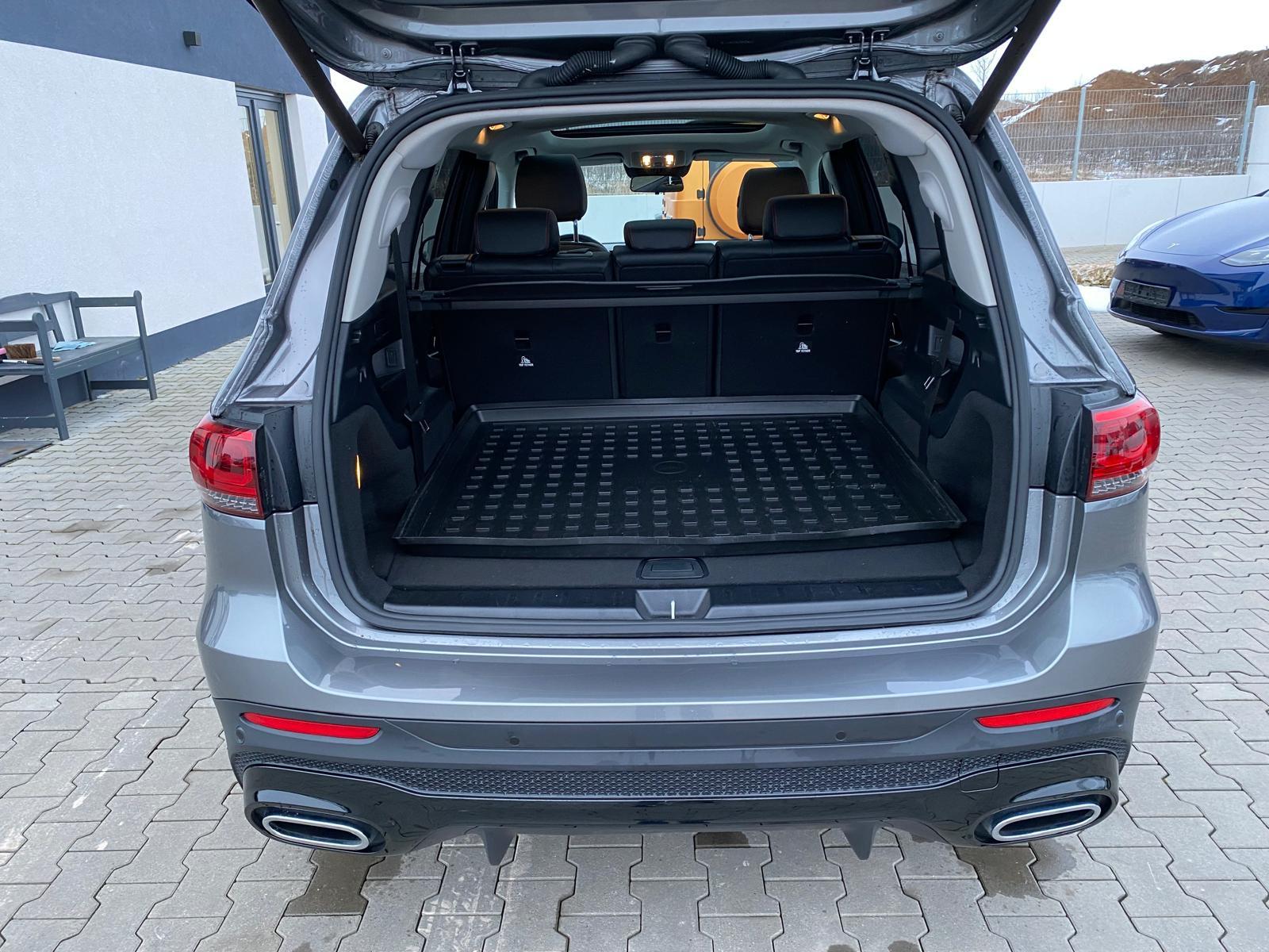 Mercedes-Benz GLB 220 AMG Line