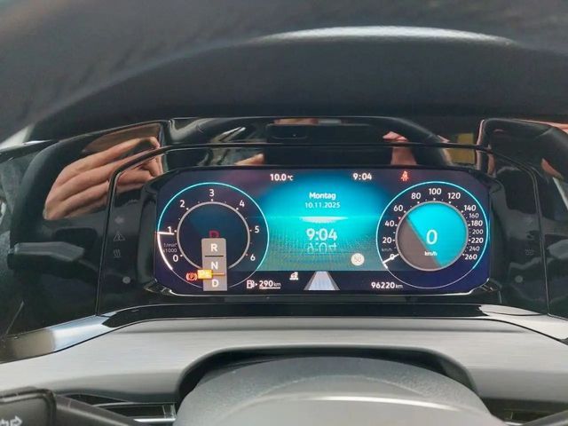 Volkswagen Golf DSG Golf VIII Style Variant