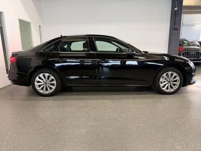 Audi A4 Sedan