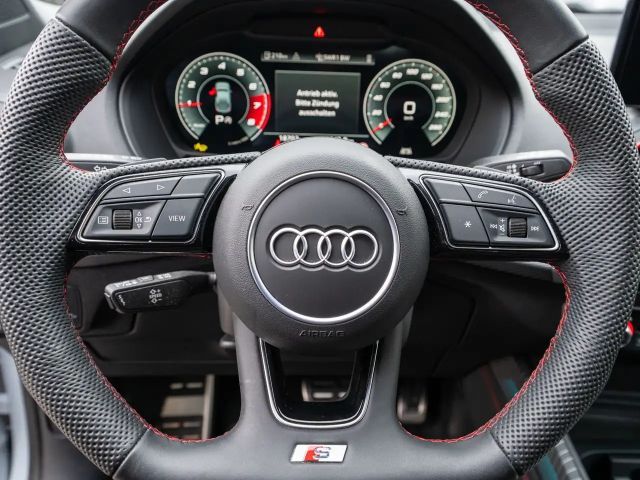 Audi Q2 35 TFSI S-Line