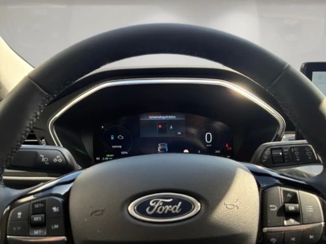 Ford Kuga Plug in Hybrid Titanium