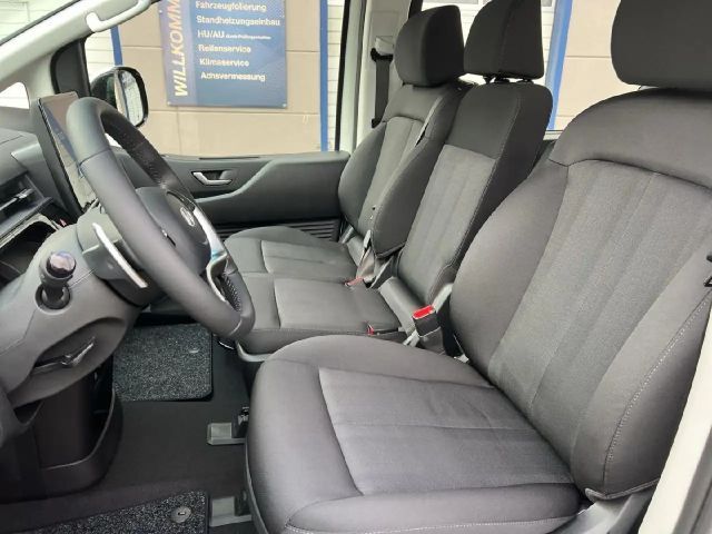 Hyundai Staria Trend