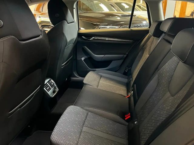 Skoda Octavia 2.0 TDI Combi Style Style