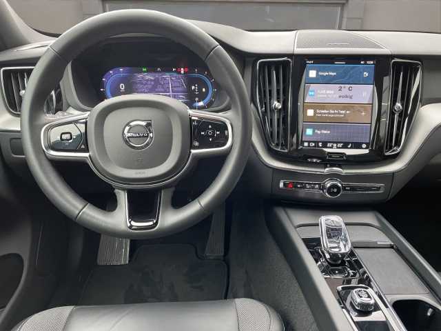 Volvo XC60 Business Dark Plus