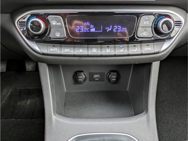 Hyundai i30 Edition 30 DAB SHZ LenkradHZG Temp Apple CarPlay M