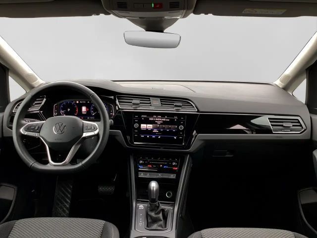 Volkswagen Touran 1.5 TSI DSG R-Line