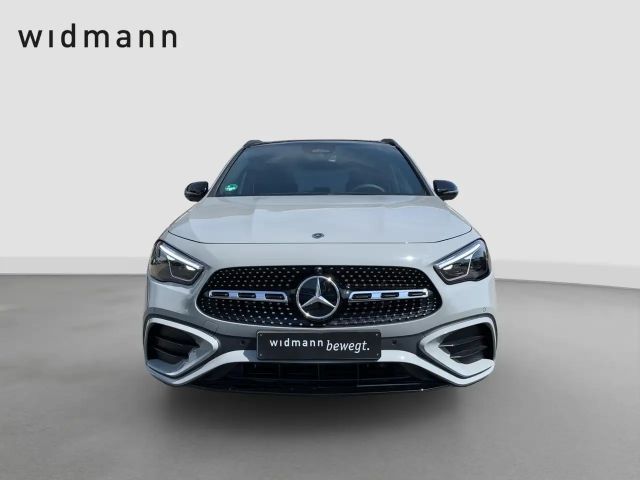 Mercedes-Benz GLA 200 AMG Line