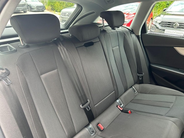Audi A4 35 TFSI Avant S-Tronic
