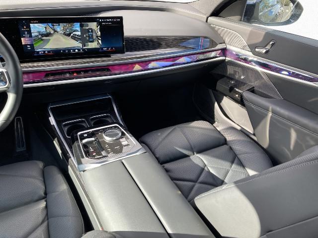 BMW 740 740d M-Sport Sedan xDrive