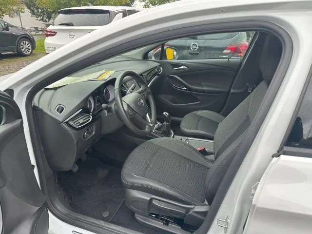 Opel Astra Design&Tech