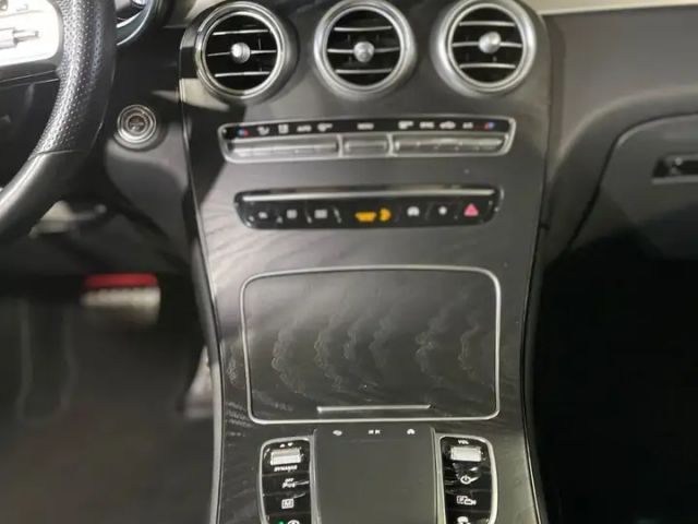 Mercedes-Benz GLC 200 AMG Line