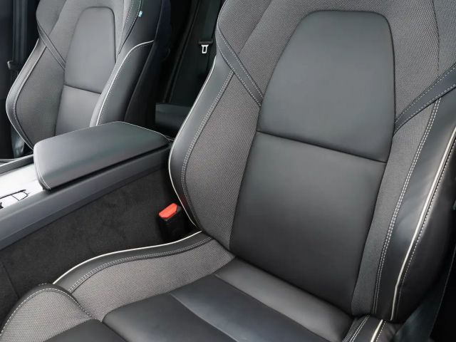 Volvo XC60 AWD Dark Ultimate