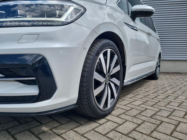 Volkswagen Touran 1.5 TSI DSG R-Line