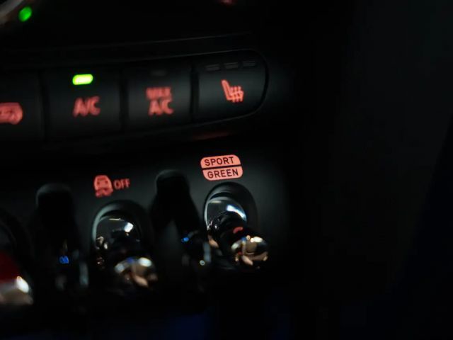 MINI John Cooper Works JCW Trim *2.H *Navi *ACC *Kam