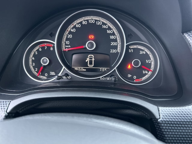 Volkswagen up! Move Move up!