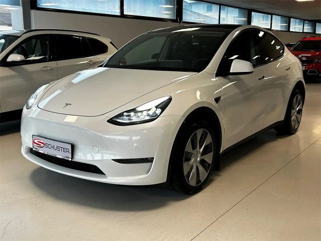 Tesla Model Y AWD Long Range