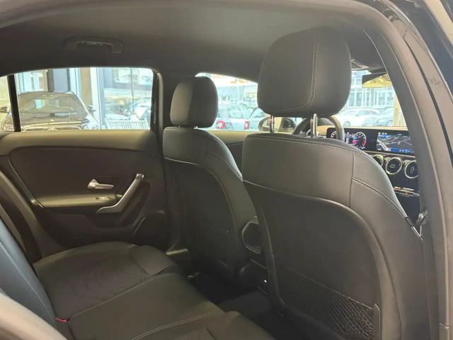 Mercedes-Benz A 180 Progressive