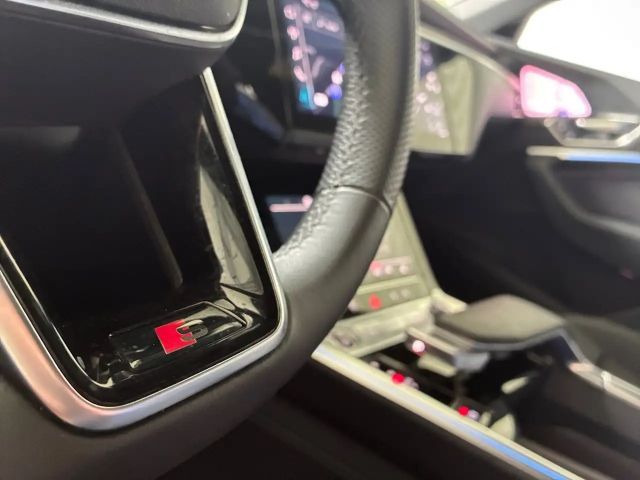 Audi Q8 e-tron 55 Quattro S-Line