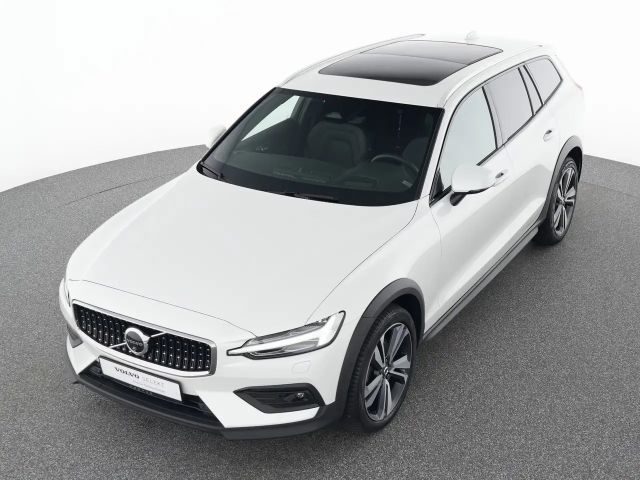 Volvo V60 Cross Country AWD Ultimate