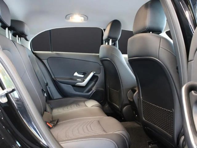 Mercedes-Benz A 180 Premium Progressive