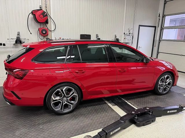 Skoda Octavia Combi RS