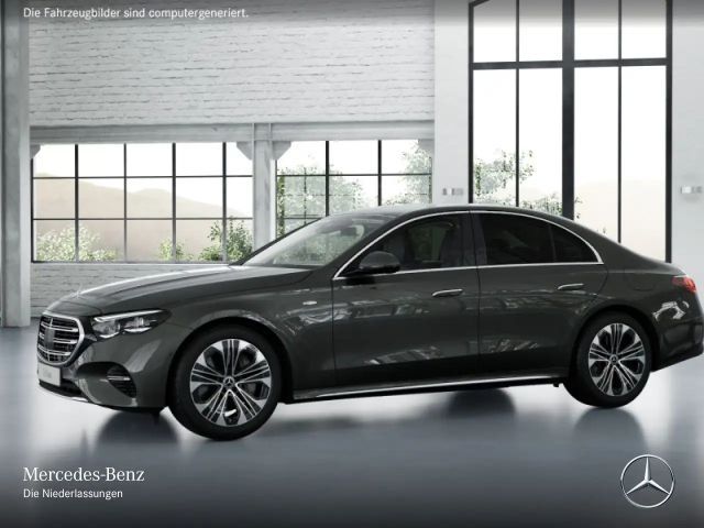 Mercedes-Benz E 300 E 300 e Sedan
