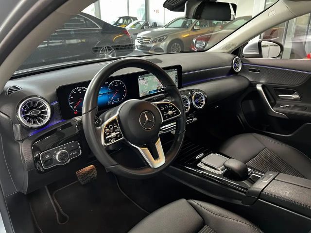 Mercedes-Benz A 180 Progressive