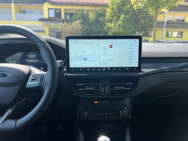 Ford Focus ST Line Wagon