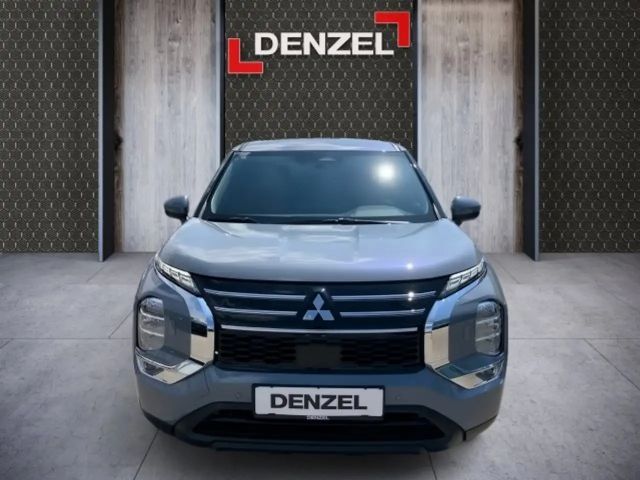 Mitsubishi Outlander 4WD Invite PHEV