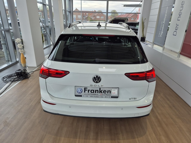 Volkswagen Golf 1.5 eTSI DSG Life Variant