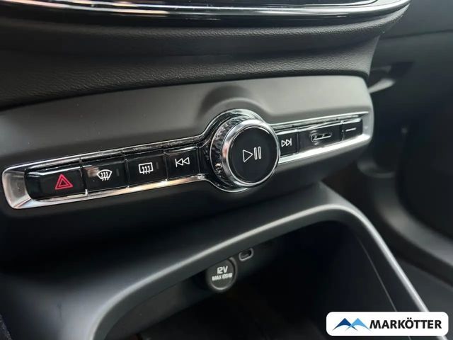 Volvo XC40 AWD R-Design Recharge